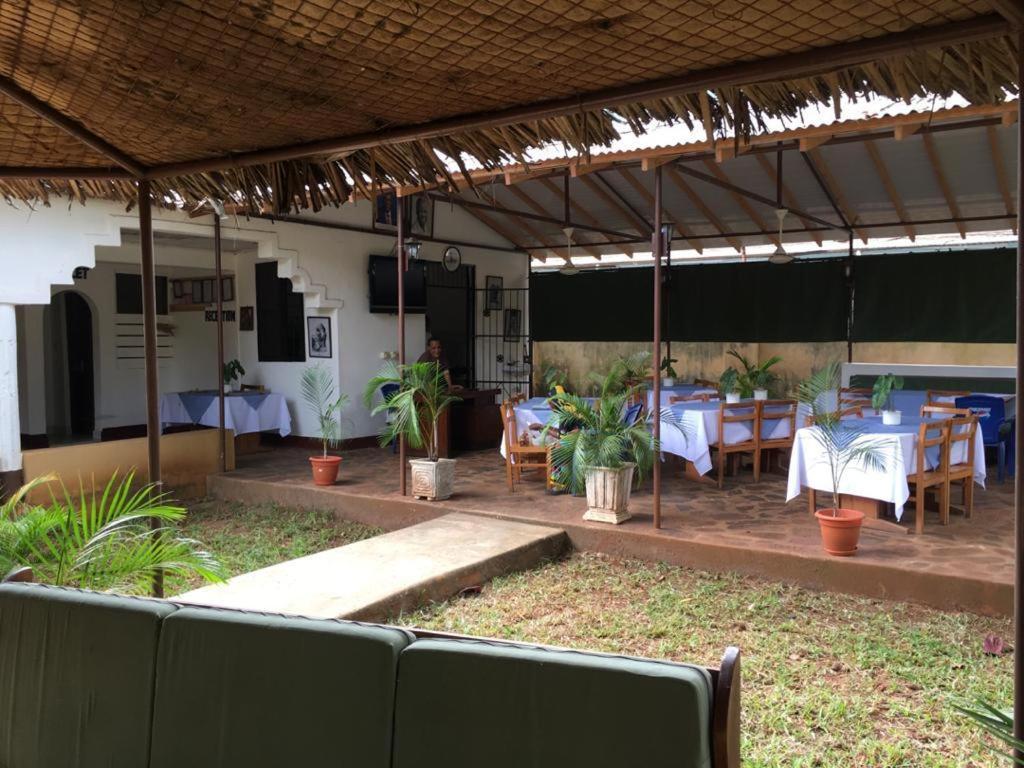 Mama Pierina Restaurant And Annex Hotel Morogoro Exterior photo