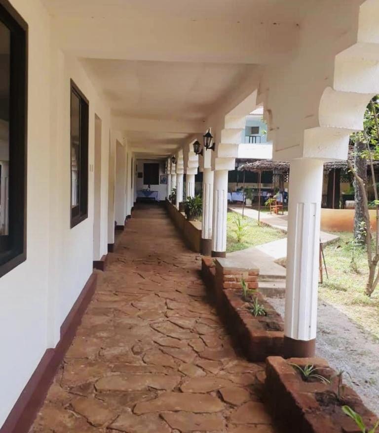 Mama Pierina Restaurant And Annex Hotel Morogoro Exterior photo